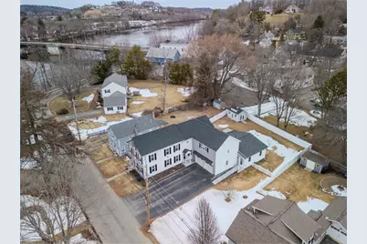 8 School St, Groveland, MA 01834 - Photo 1