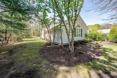 12 Kettle Ln #31, Mashpee, MA 02649 - Photo 4