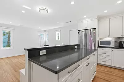 676 Huron Ave #44, Cambridge, MA 02138 - Photo 4