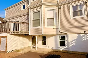 39 Grafton St, Brockton, MA 02301 - Photo 6