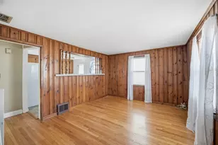 66 Thornton St, Springfield, MA 01104 - Photo 8