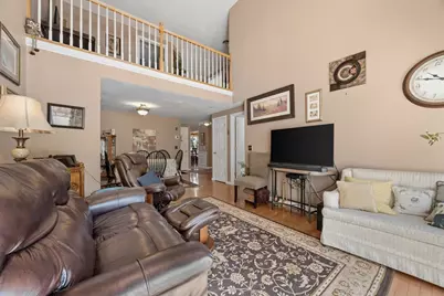 22 Barker Square Dr #22, Pembroke, MA 02359 - Photo 8