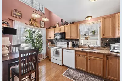 22 Barker Square Dr #22, Pembroke, MA 02359 - Photo 12