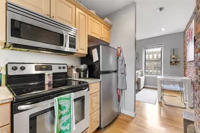 16 Foster St #7, Boston, MA 02109 - Photo 6