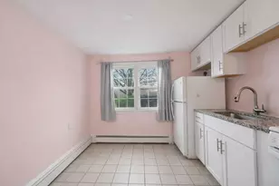 180 Tyngsboro Rd, Chelmsford, MA 01863 - Photo 2