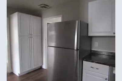 19 Chapman St #2nd Floor, Dracut, MA 01826 - Photo 6