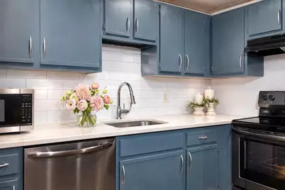 111 Foster #416, Peabody, MA 01960 - Photo 6