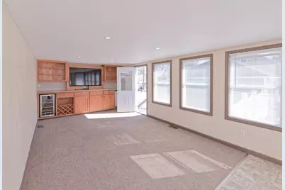 51 Brandon Rd, Dudley, MA 01571 - Photo 4