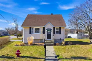 291 Oneil Rd, Somerset, MA 02725 - Photo 1