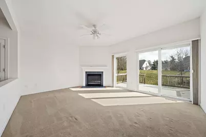 10 Spyglass Landing Dr #10, Marshfield, MA 02050 - Photo 2