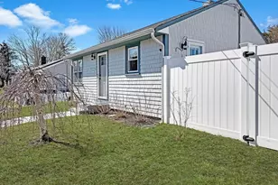 12 Mason St Ext, Wareham, MA 02532 - Photo 2