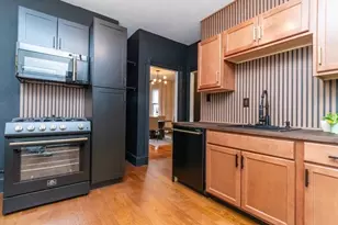 8 Spring Garden, Boston, MA 02125 - Photo 10