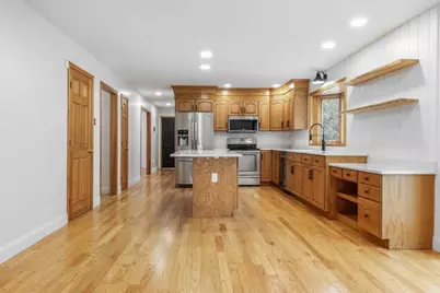 10 Alden St, Ludlow, MA 01056 - Photo 8