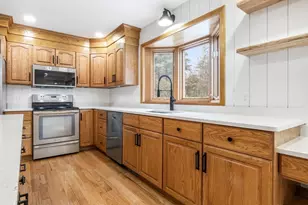 10 Alden St, Ludlow, MA 01056 - Photo 6