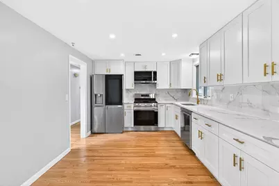 19 Sahlin Cir, Franklin, MA 02038 - Photo 14