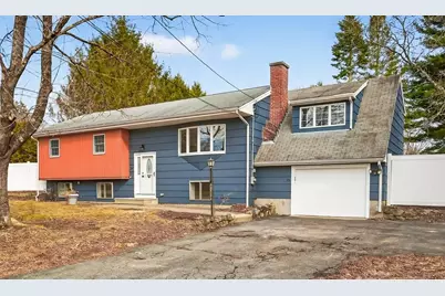 19 Sahlin Cir, Franklin, MA 02038 - Photo 2