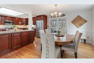 32 Ohlson Circle, Medway, MA 02053 - Photo 6