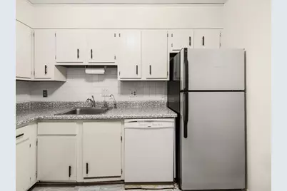 611 Watertown St #14, Newton, MA 02460 - Photo 18