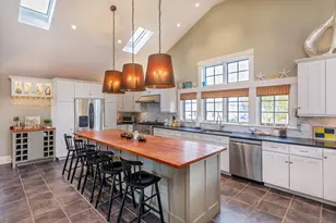 53 Raymond St, Manchester by the Sea, MA 01944 - Photo 8