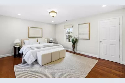 38 Pickering St #A, Winchester, MA 01890 - Photo 2