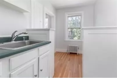 22 Concord Ave #10, Cambridge, MA 02138 - Photo 6