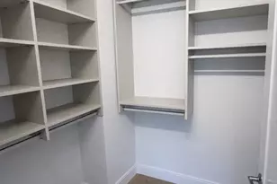 65 L St, Boston, MA 02127 - Photo 4