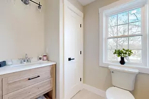 46 Hastings Ave, Worcester, MA 01606 - Photo 34