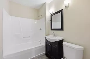 28-30 Cherrelyn St, Springfield, MA 01104 - Photo 24