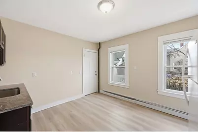 28-30 Cherrelyn St, Springfield, MA 01104 - Photo 8