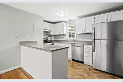 29 Arlington Rd #5, Woburn, MA 01880 - Photo 6