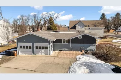 212 Monument St, Haverhill, MA 01832 - Photo 20