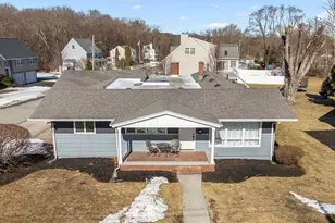 212 Monument St, Haverhill, MA 01832 - Photo 2