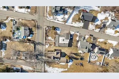 212 Monument St, Haverhill, MA 01832 - Photo 24