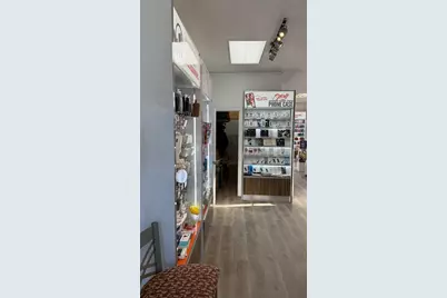 569 Main St #2, Barnstable, MA 02601 - Photo 2