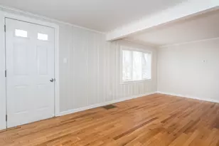 203 College Farm Rd, Waltham, MA 02452 - Photo 4