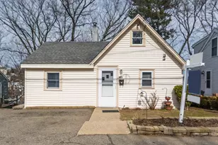 203 College Farm Rd, Waltham, MA 02452 - Photo 2