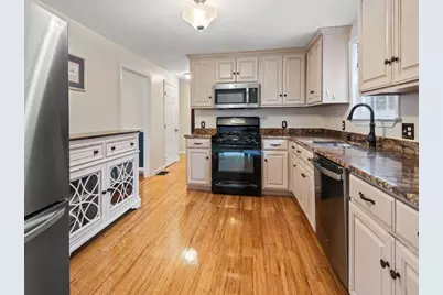 5 Shearson Dr, Shrewsbury, MA 01545 - Photo 6