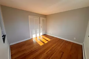 133 Warren St, Watertown, MA 02472 - Photo 6