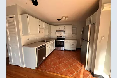 133 Warren St #8, Watertown, MA 02472 - Photo 2