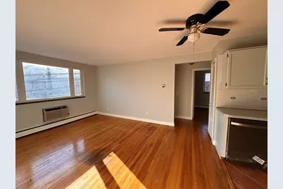 133 Warren St #8, Watertown, MA 02472 - Photo 4