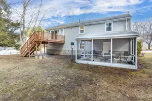 12 Harborwood Dr, Franklin, MA 02038 - Photo 36