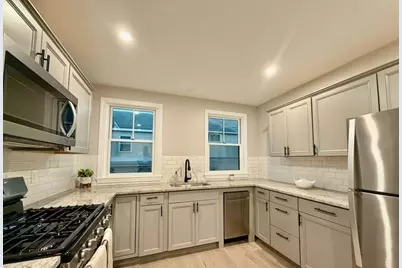 24 Chelmsford #1R, Chelmsford, MA 01824 - Photo 4