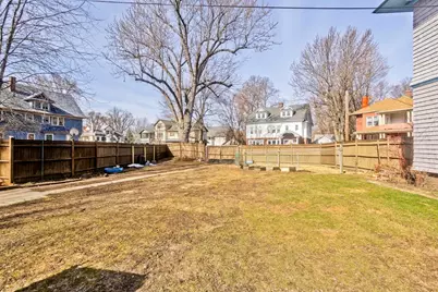 23 Westernview St, Springfield, MA 01108 - Photo 6