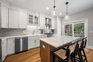 35 Thomas Mann Cir, Norfolk, MA 02056 - Photo 14