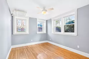 36 Saint Paul St, Brookline, MA 02446 - Photo 4