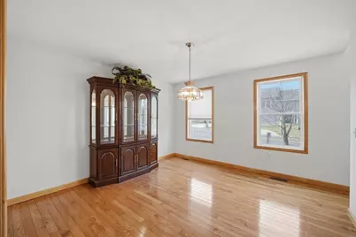 138 Vineland Ave, East Longmeadow, MA 01028 - Photo 6