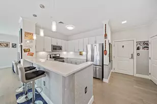 320 Maverick St, Boston, MA 02128 - Photo 4