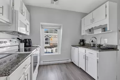 76 Hovey St, Watertown, MA 02472 - Photo 8