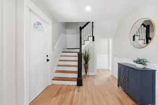 36 Central St, Auburn, MA 01501 - Photo 4