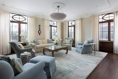 250 Boylston St #2, Boston, MA 02116 - Photo 2